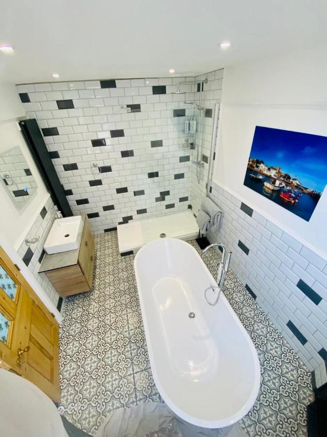 Pierremont En-Suite Rooms บรอดสแตร์ส ภายนอก รูปภาพ